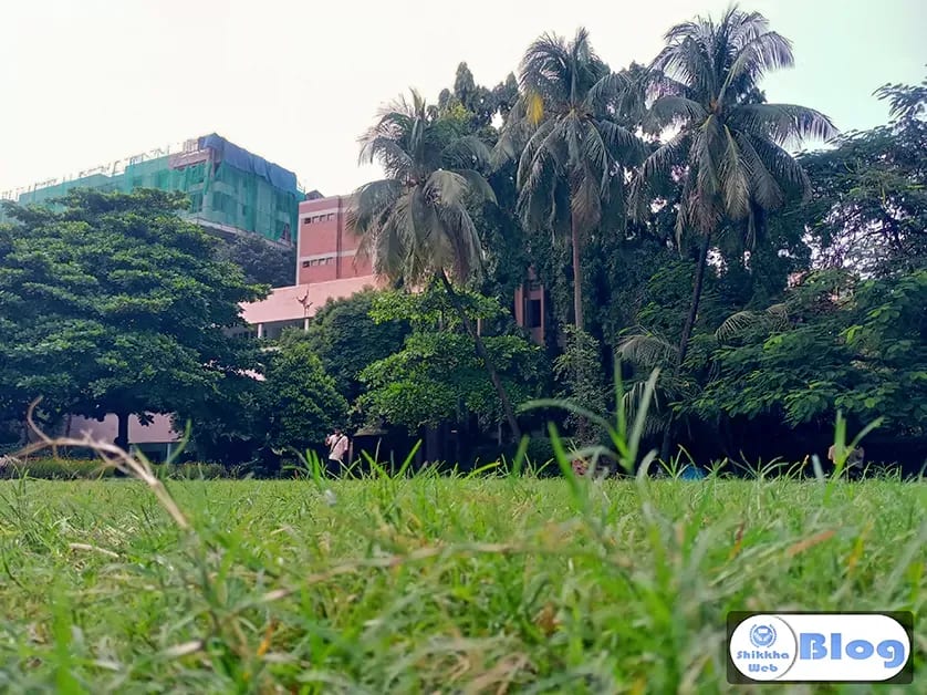 নটর ডেম কলেজের কেন্দ্রীয় খেলার মাঠ